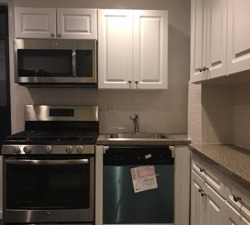 2nd image of 305 Lexington Ave APT 8B