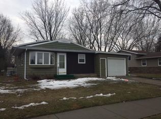 620 W Juneau St, Tomah, WI 54660