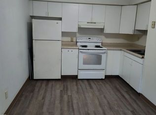 12 Cottage Row APT 13, Marinette, WI 54143