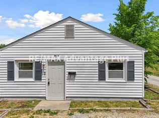 422 Longwood Ave #A, Farmville, VA 23901
