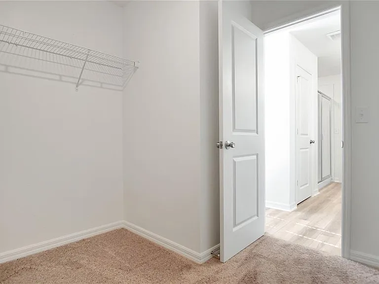 9224 Westside Hills Dr — Photo 13