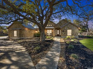 124 Copper Creek Dr, La Vernia, TX 78121
