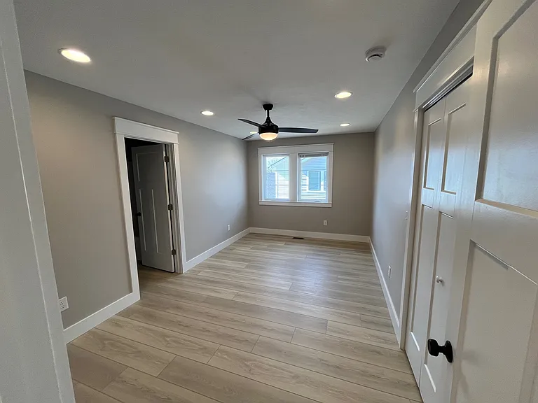 1213 N Madison St — Photo 24