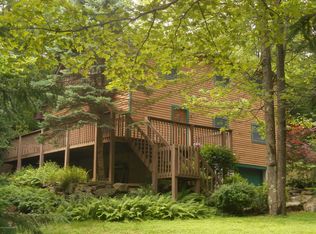 592 Route 447, Canadensis, PA 18325