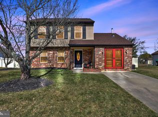 14 Hartsdale Ln, Sicklerville, NJ 08081