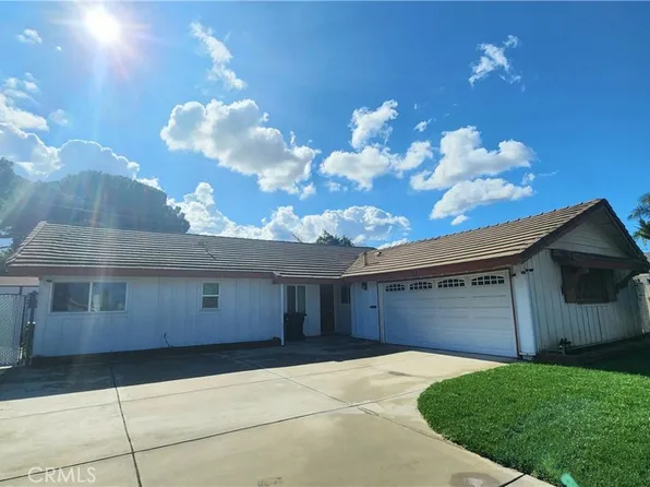 924 Lorna St, Corona, CA 92882