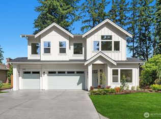 550 166th Avenue NE, Bellevue, WA 98008