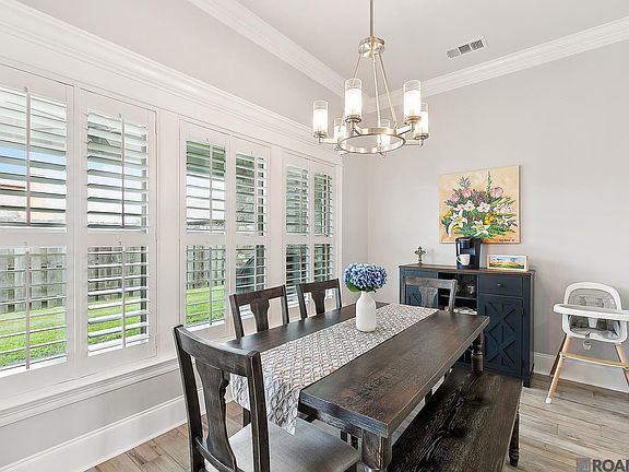 5th image of 2878 Lakeview Ln