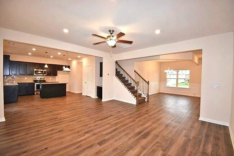 309 Petunia Dr — Photo 8