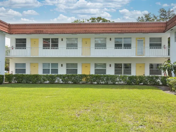 1225 NW 21st St APT 2105, Stuart, FL 34994