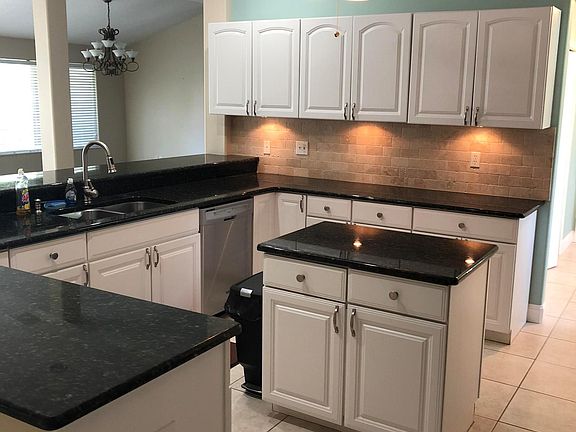 2nd image of 7522 Westmoreland Dr