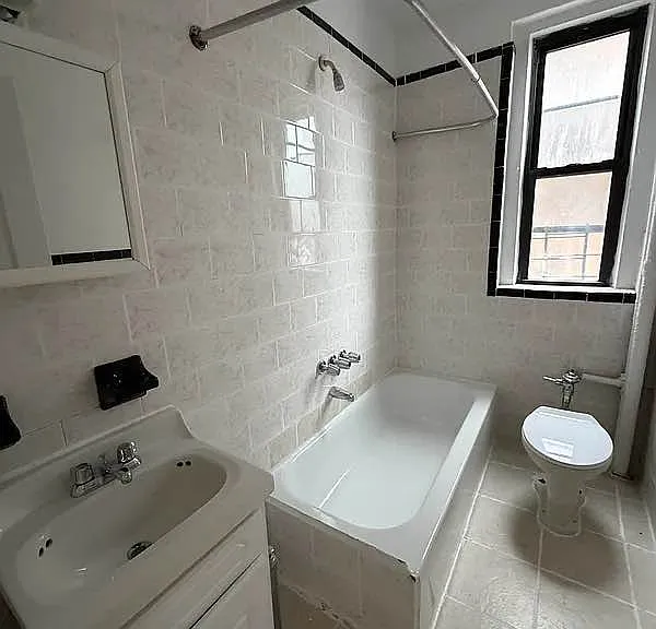 35-19 147th St #9C — Photo 7