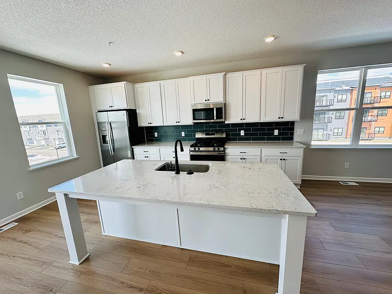 21765 Marsh View Blvd — Photo 4