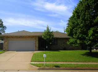 2834 W Whiteside St, Springfield, MO 65807