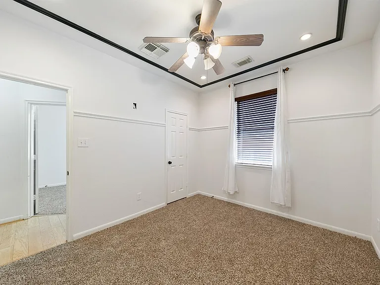 24527 Spring Harbor Dr — Photo 19