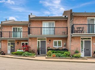 2136 Old Lakeshore Rd #3, Burlington, ON L7R1A3