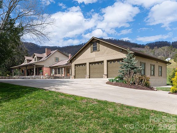 4th image of 356 Curtis Creek Rd