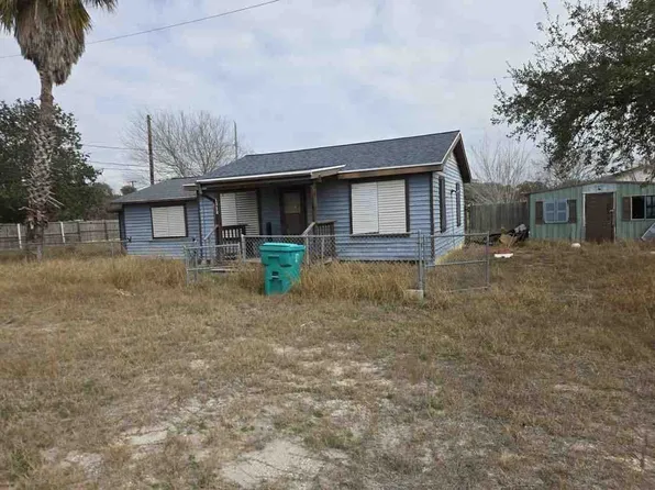 1312 W Matlock Ave, Aransas Pass, TX 78336