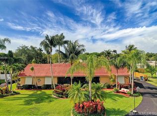 8964 SW 177th Ter, Palmetto Bay, FL 33157