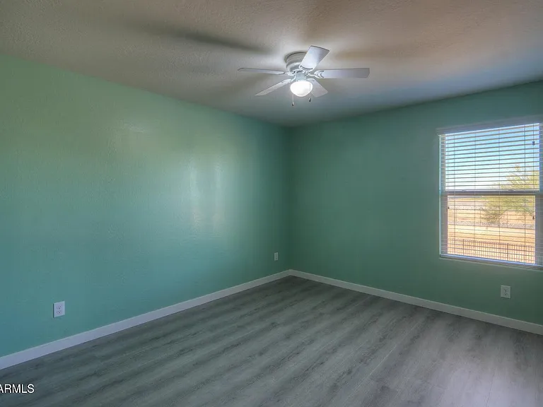 4722 S 238th Ln — Photo 10