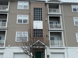 98 Mill St APT 202, Woonsocket, RI 02895