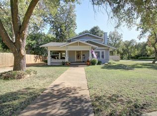 417 Featherston St, Cleburne, TX 76033