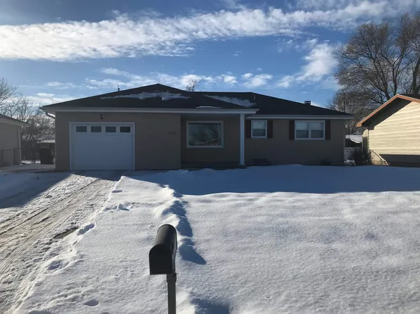 1300 E Minneapolis Ave, Salina, KS 67401