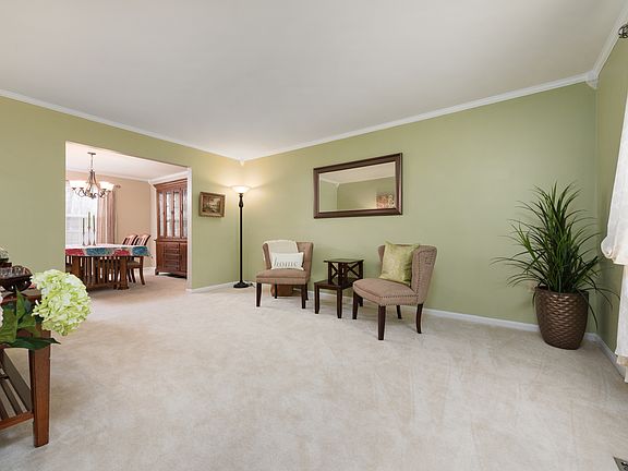 4th image of 5603 Westbury Ct