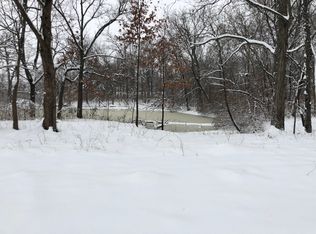 3801 Meadow Ln, Highland, IL 62249