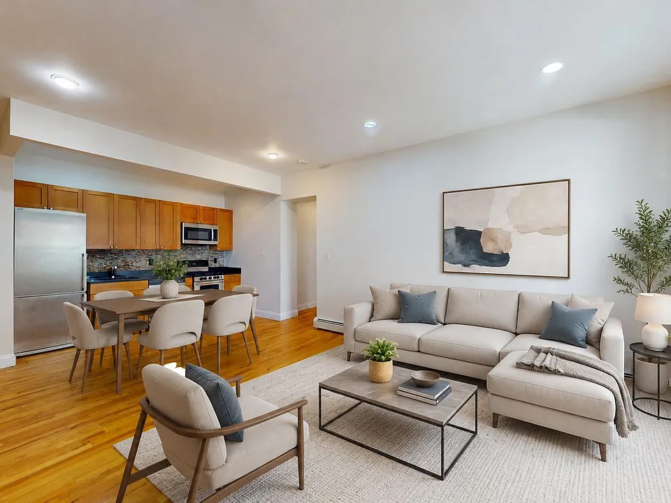 207 2nd Ave #2R