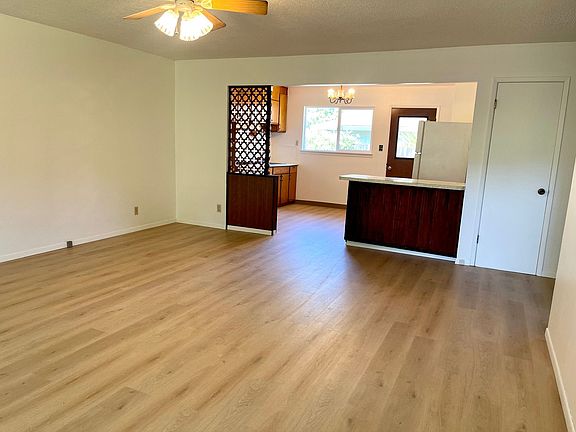 2nd image of 8358 Park Ave