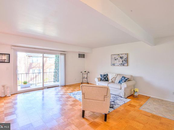4th image of 232C Crocker Dr #232-C