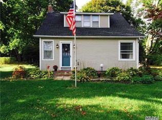 26135 Main Rd, Cutchogue, NY 11935