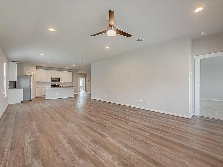 19010 Norbury Park Ln — Photo 12