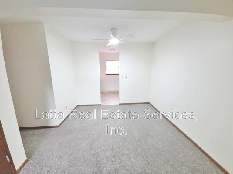 12502 E 40th St S #C — Photo 3