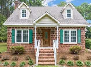 1210 Pineburr Ln, Sanford, NC 27330