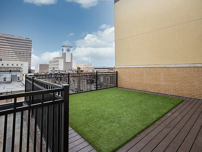 RoCo Apartments — Photo 14
