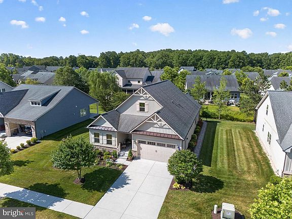 4th image of 36069 Blackfin Dr