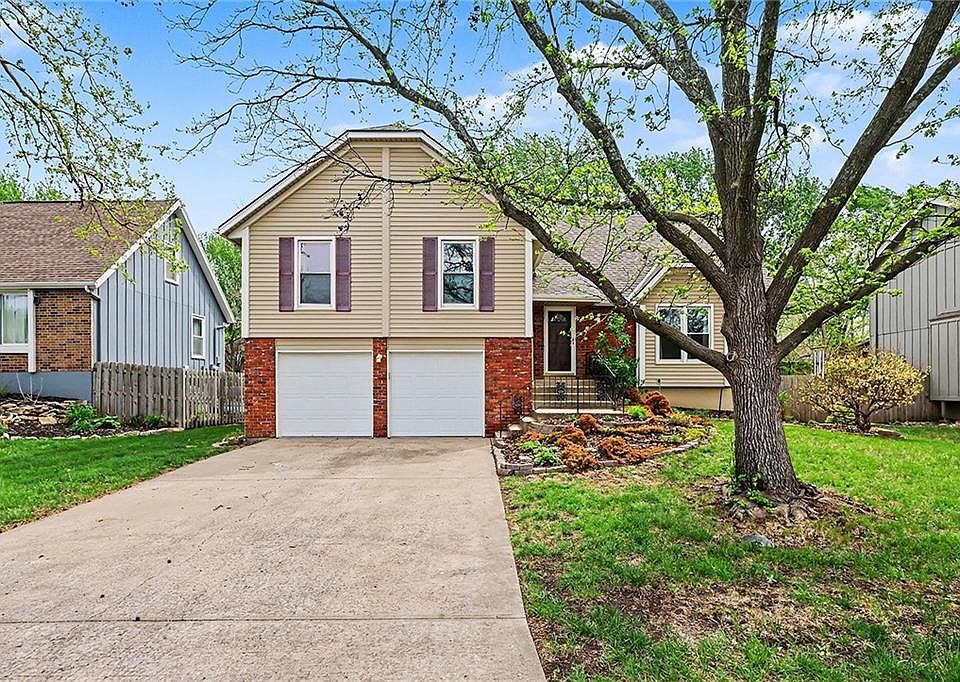 1908 S Lindenwood Dr, Olathe, KS 66062 | Zillow