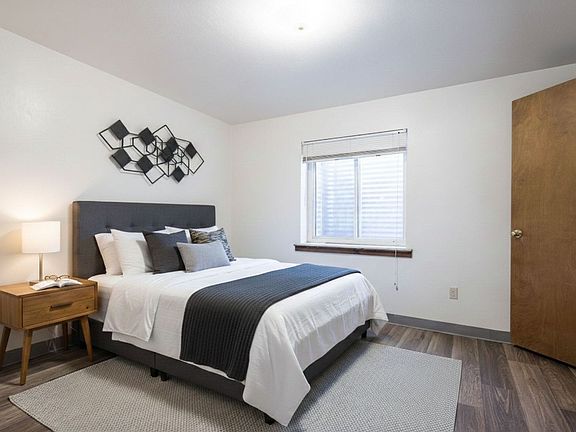 5th image of 1408 E 21st St #1410-03