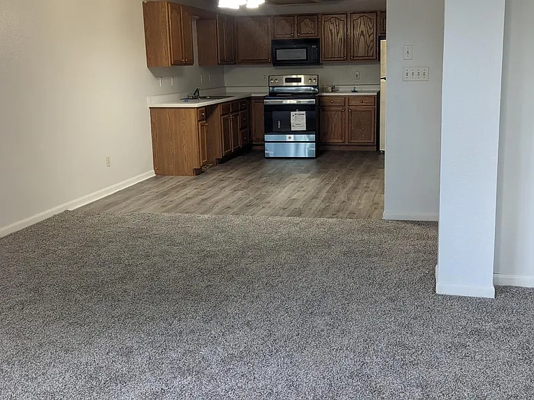 3807 Candlelight Dr #D — Photo 6