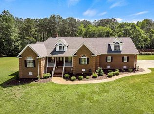 19101 Woodpecker Rd, South Chesterfield, VA 23803
