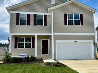 332 Aylesbury Ln, Martinsburg, WV 25403