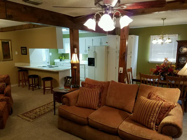 923 Alvarez Dr, Saraland, AL 36571