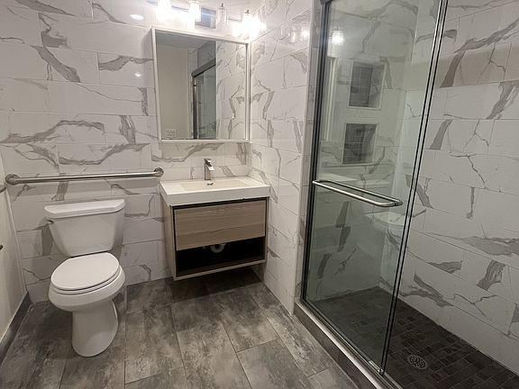 4th image of 84 Van Wagenen Ave #1GR