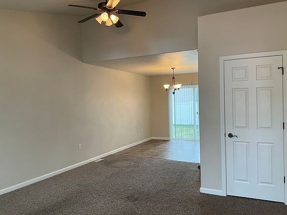 2nd image of 1550 Bullpen Way
