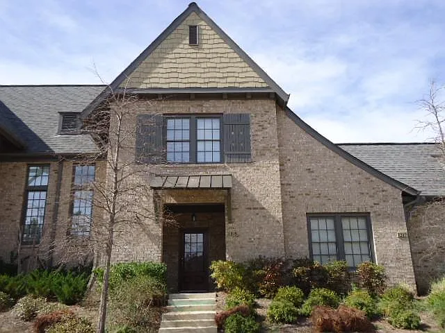 1315 Inverness Cove Dr — Photo 1