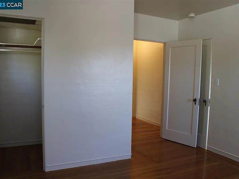 515 Lexington Ave #517 — Photo 9