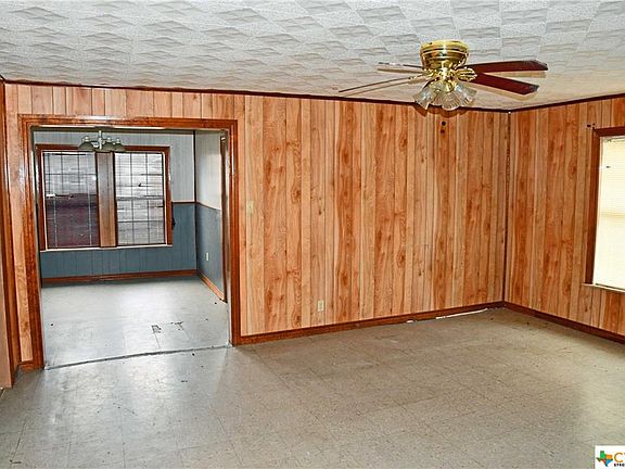 5th image of 1807 Woodlawn St