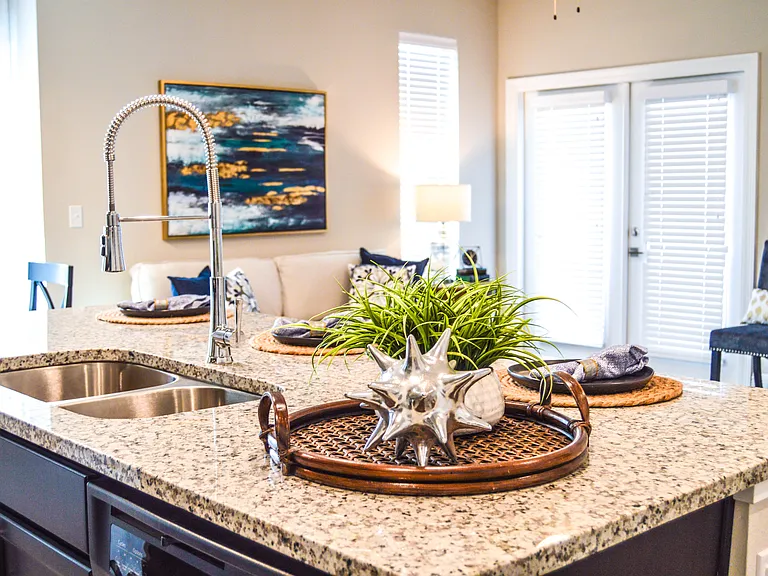 Silver Oaks Apartments — Photo 23